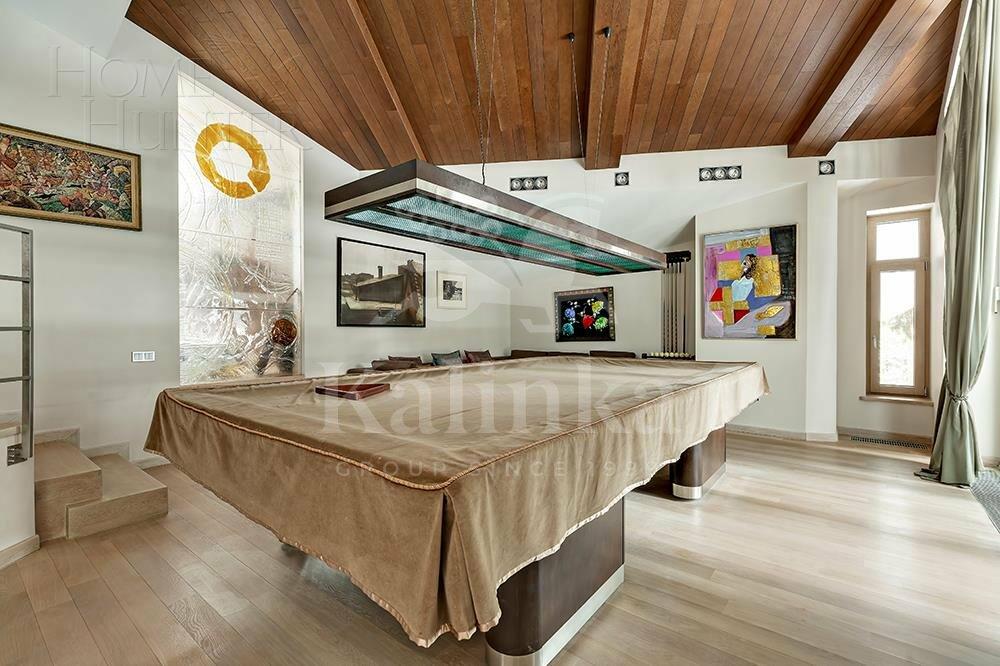 2-этажный коттедж 1 622 м² с отделкой