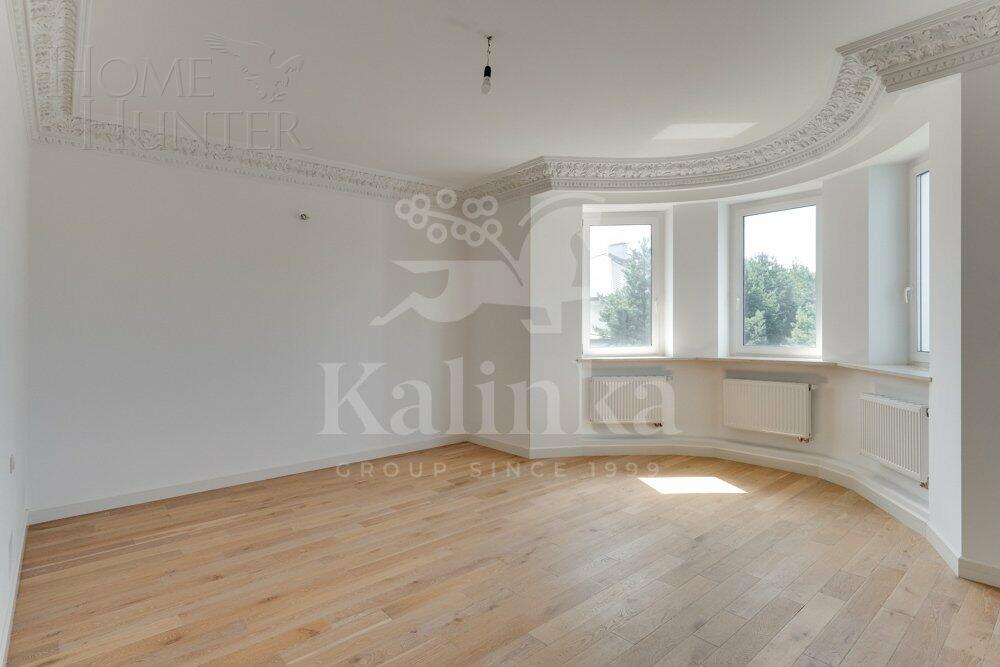 2-этажный коттедж 1 111 м² с отделкой