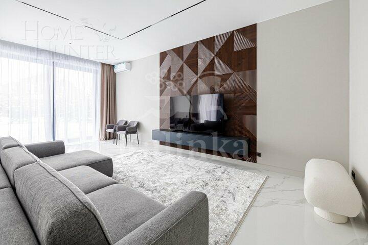 2-этажный коттедж 320 м² с отделкой