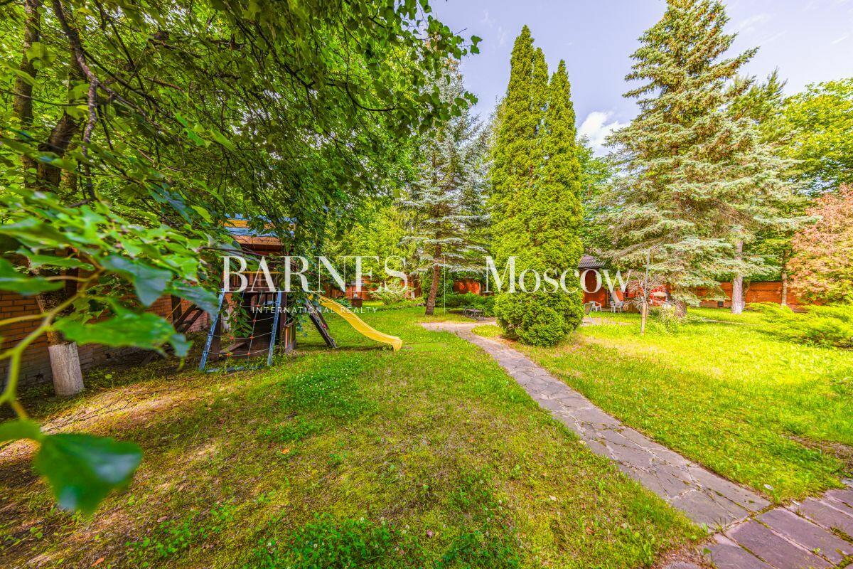 2-этажный коттедж 800 м² с отделкой