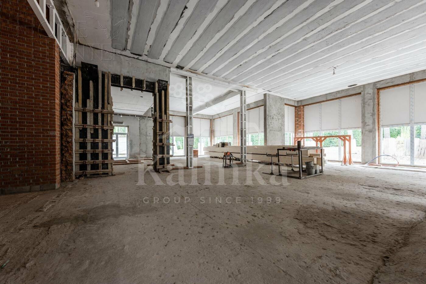 2-этажный коттедж 3 748 м² без отделки