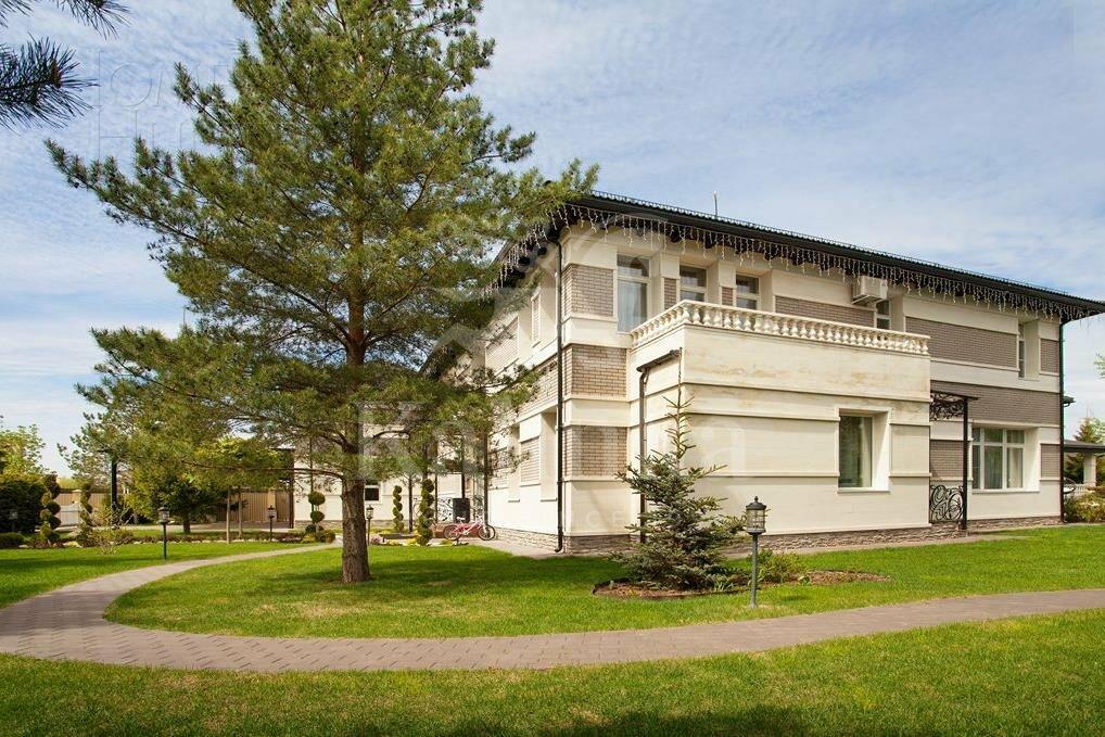 2-этажный коттедж 810 м² с отделкой