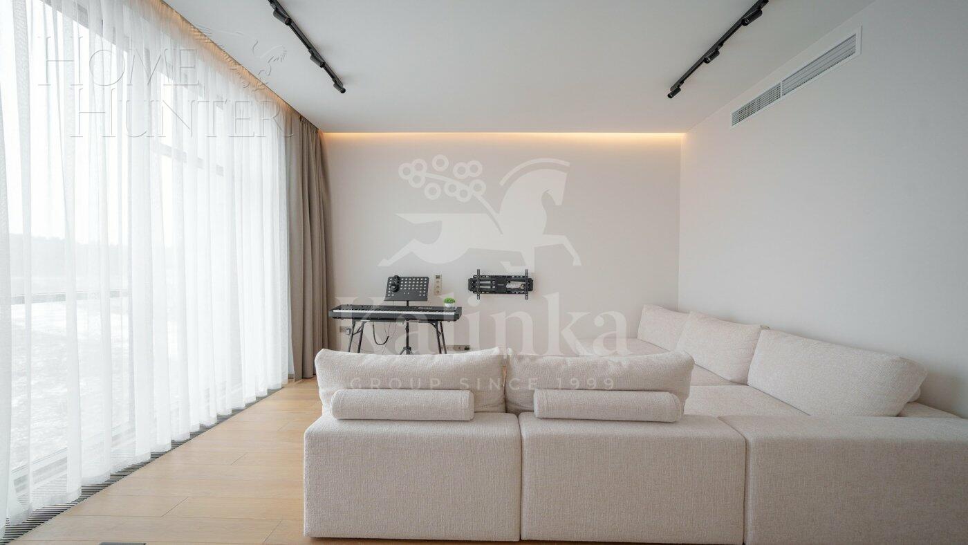 4-этажный таунхаус 278 м² с отделкой