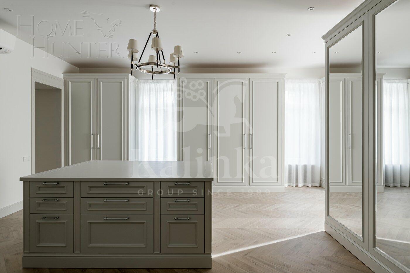 2-этажный коттедж 1 250 м² с отделкой