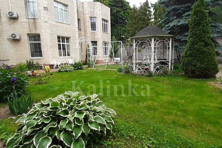 2-этажный коттедж 1 322 м² без отделки