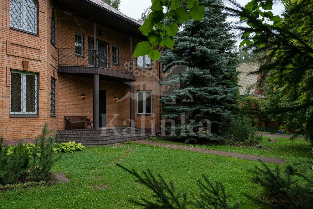 2-этажный коттедж 370 м² с отделкой