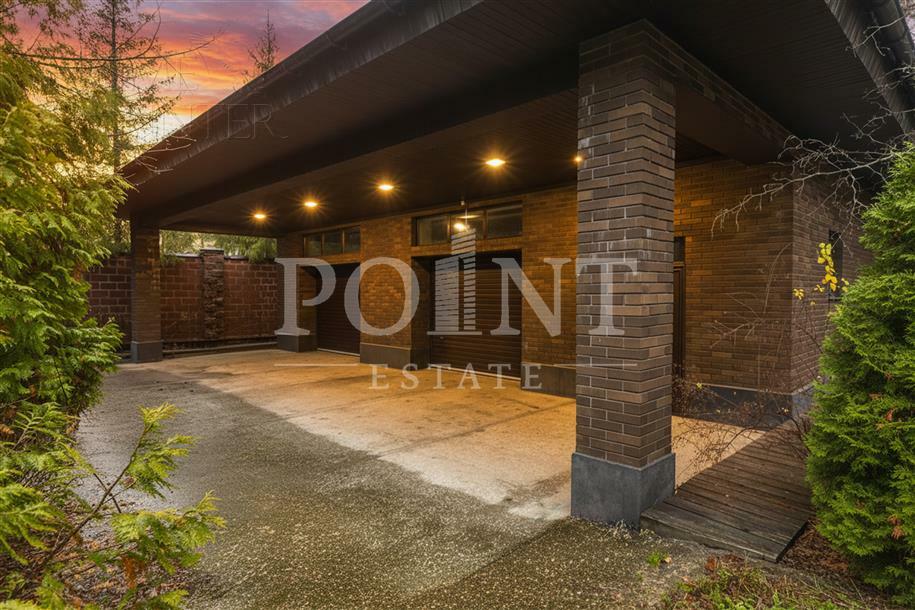 2-этажный коттедж 947 м² с отделкой