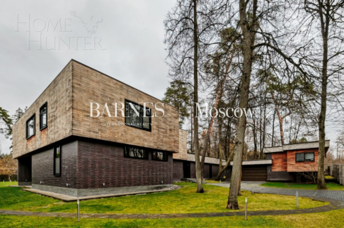 2-этажный коттедж 640 м² с отделкой