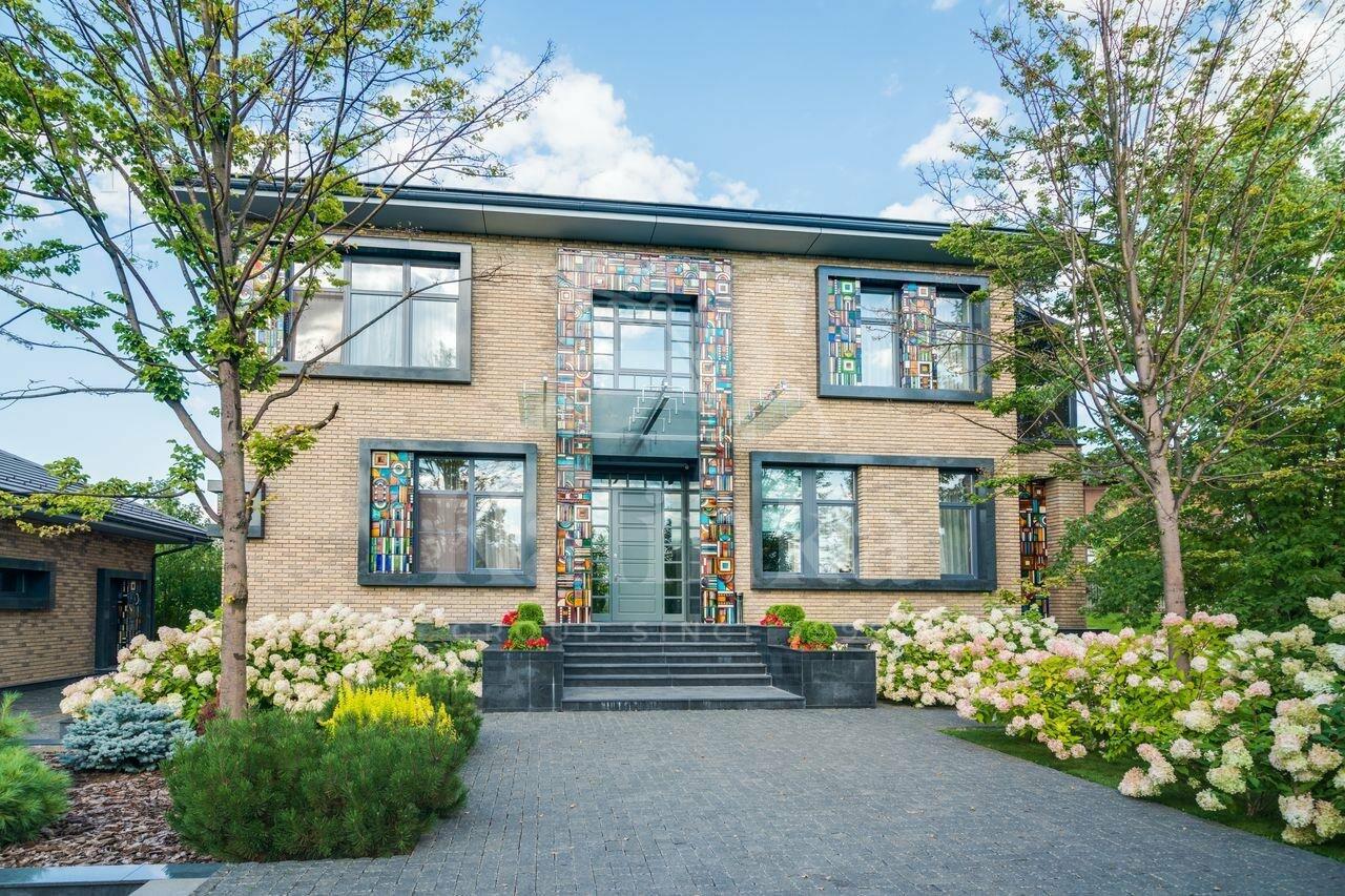 2-этажный коттедж 750 м² с отделкой