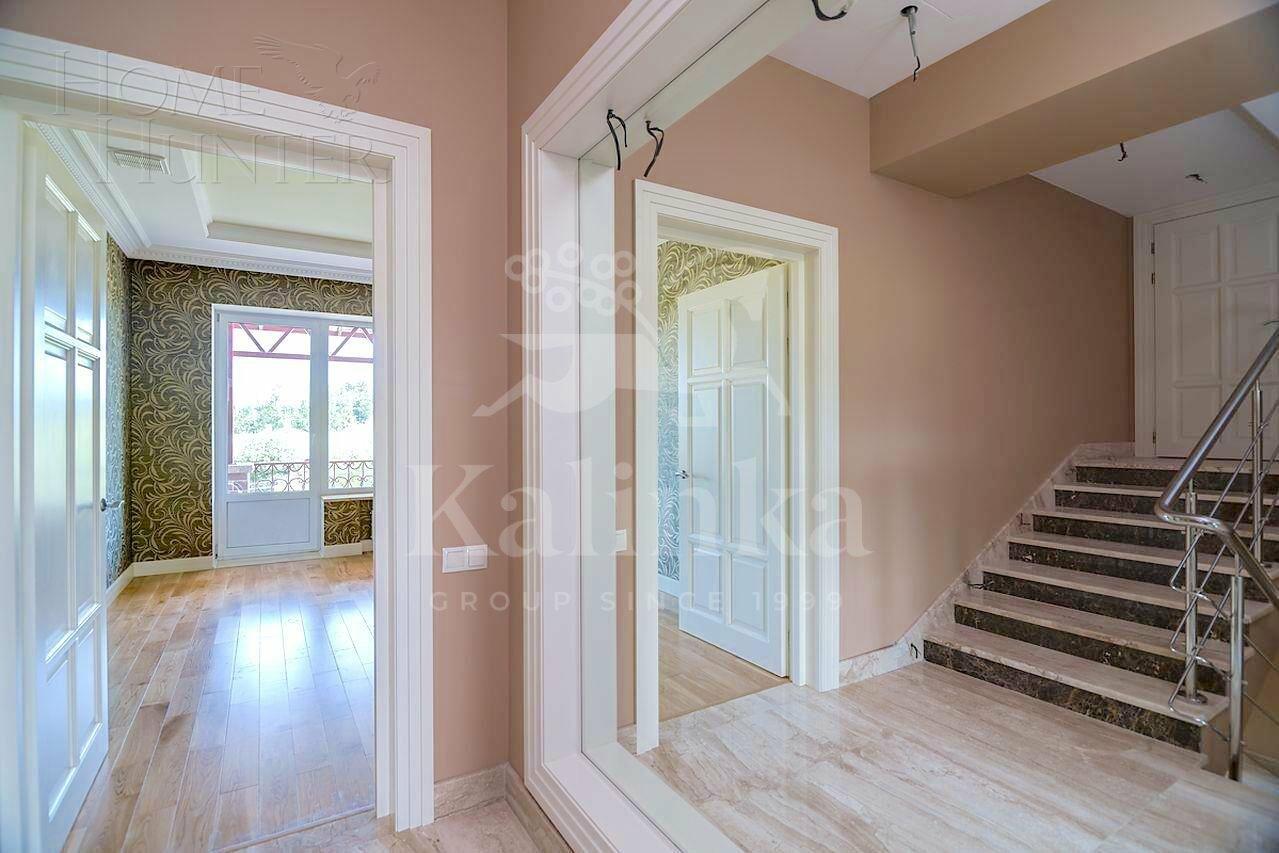 2-этажный таунхаус 350 м² с отделкой