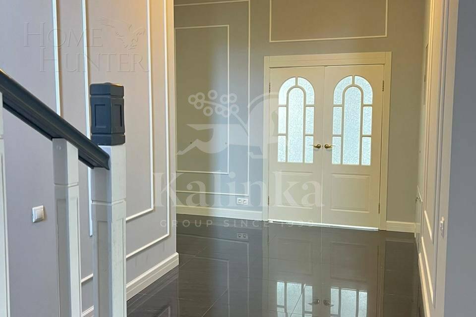 2-этажный коттедж 300 м² с отделкой