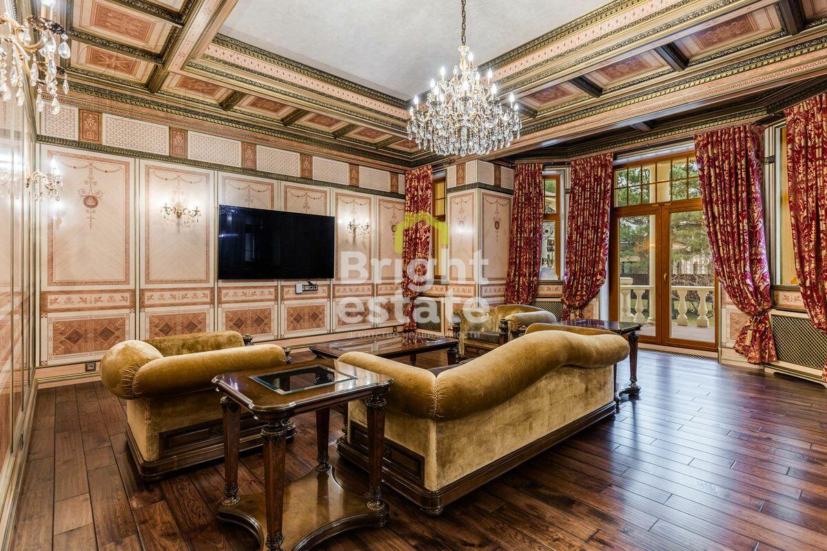 2-этажный коттедж 1 250 м² с отделкой