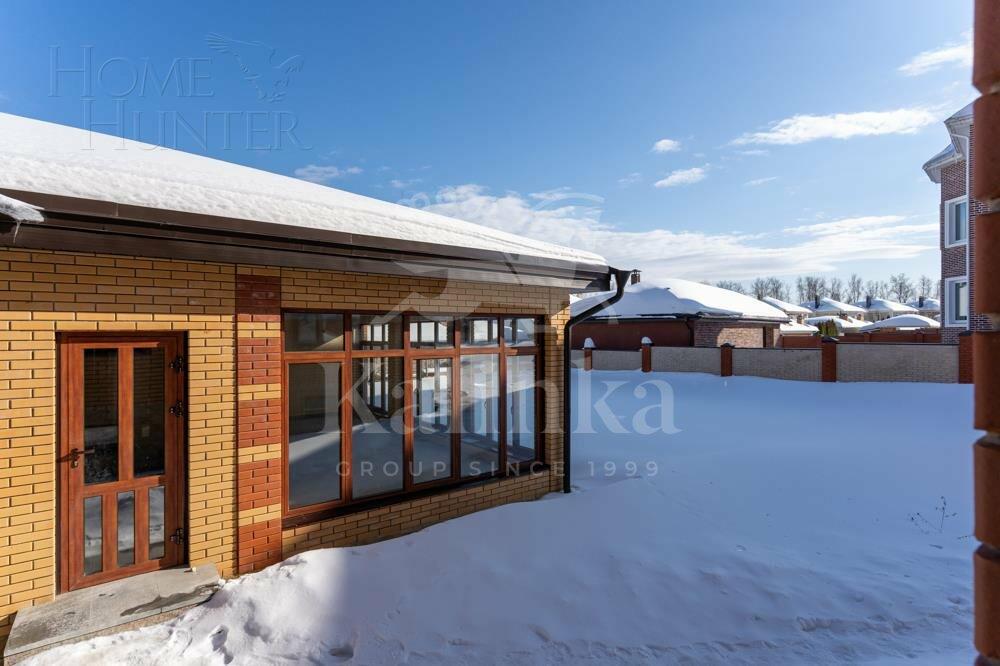 2-этажный коттедж 693.5 м² с отделкой