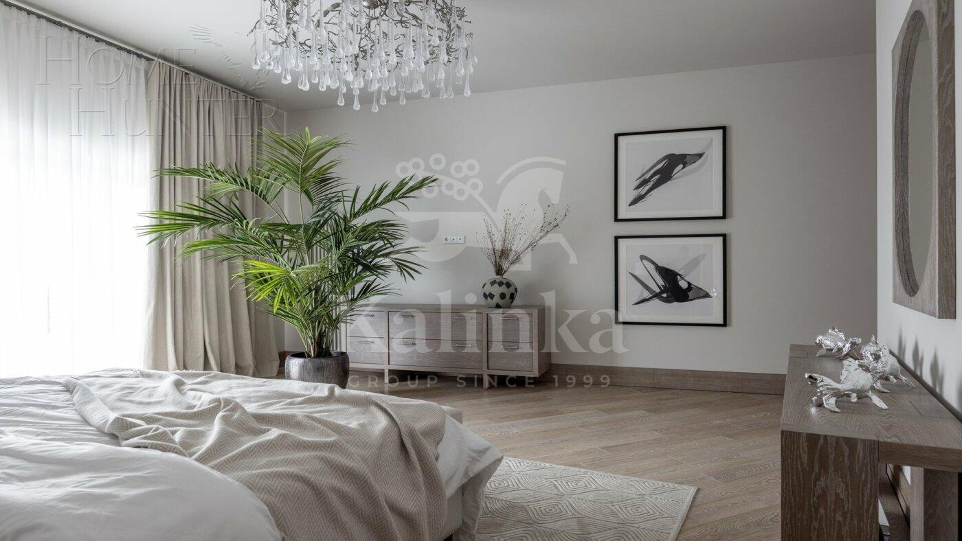 3-этажный коттедж 1 000 м² с отделкой