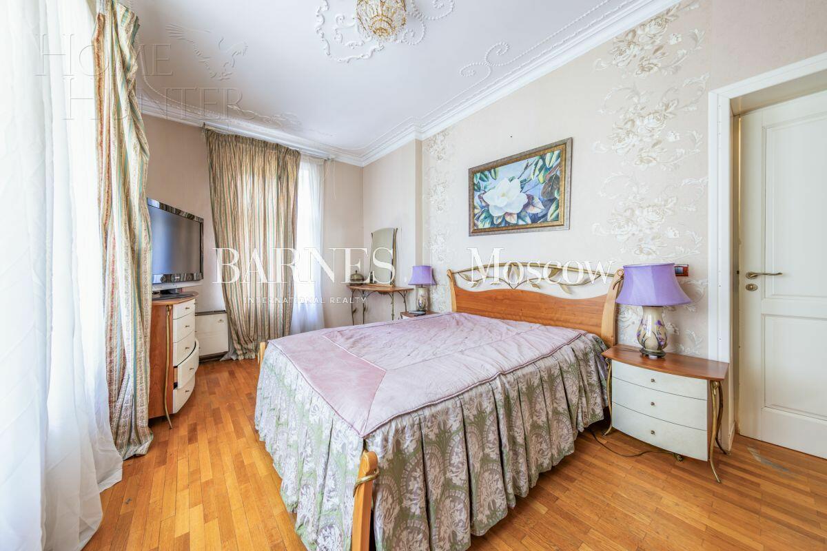 2-этажный коттедж 800 м² с отделкой