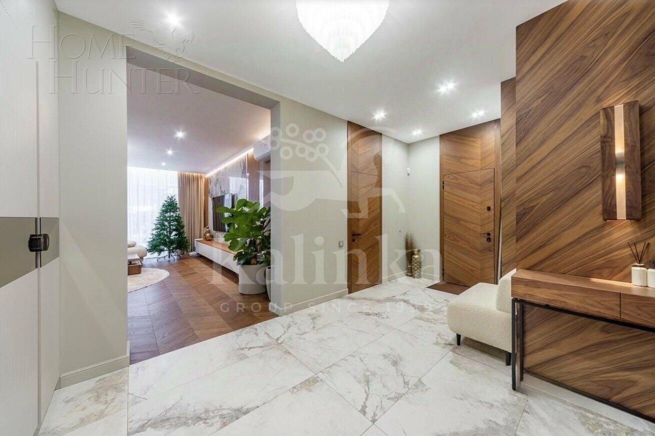 2-этажный коттедж 357 м² с отделкой