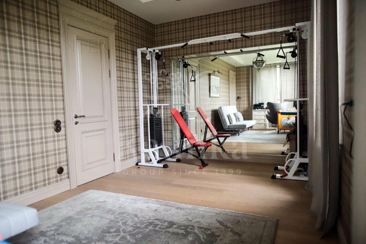 2-этажный коттедж 700 м² с отделкой