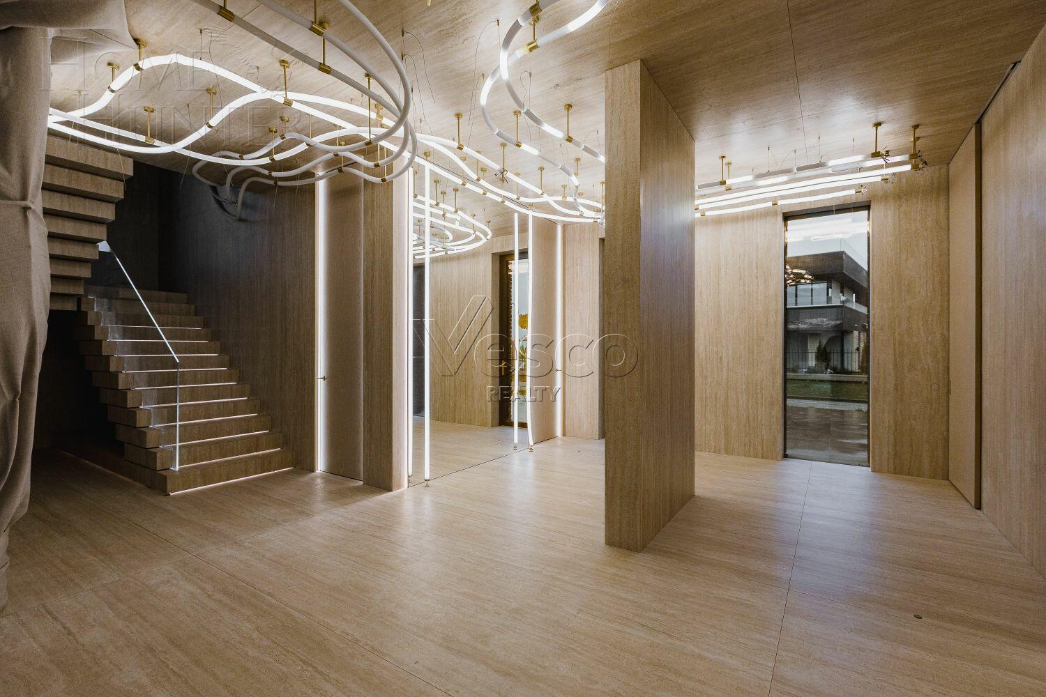 2-этажный коттедж 389 м² с отделкой