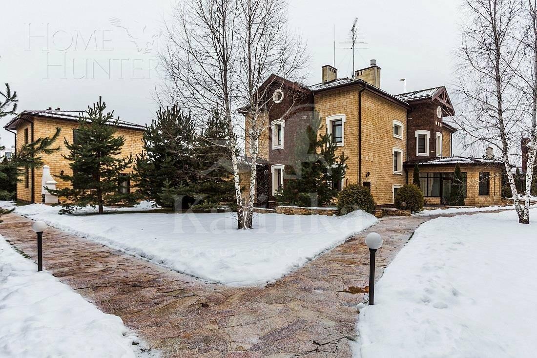 2-этажный коттедж 700 м² с отделкой