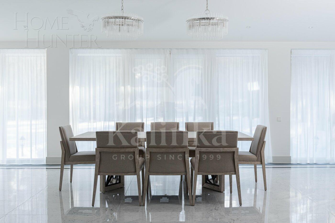 2-этажный коттедж 1 250 м² с отделкой