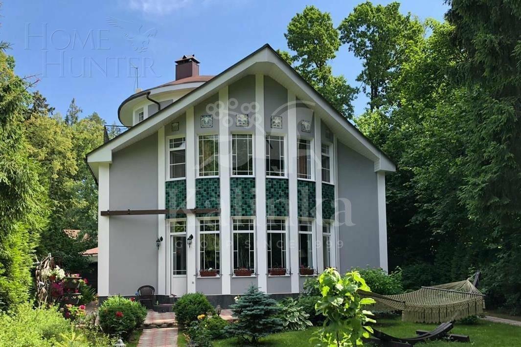 3-этажный коттедж 400 м² с отделкой