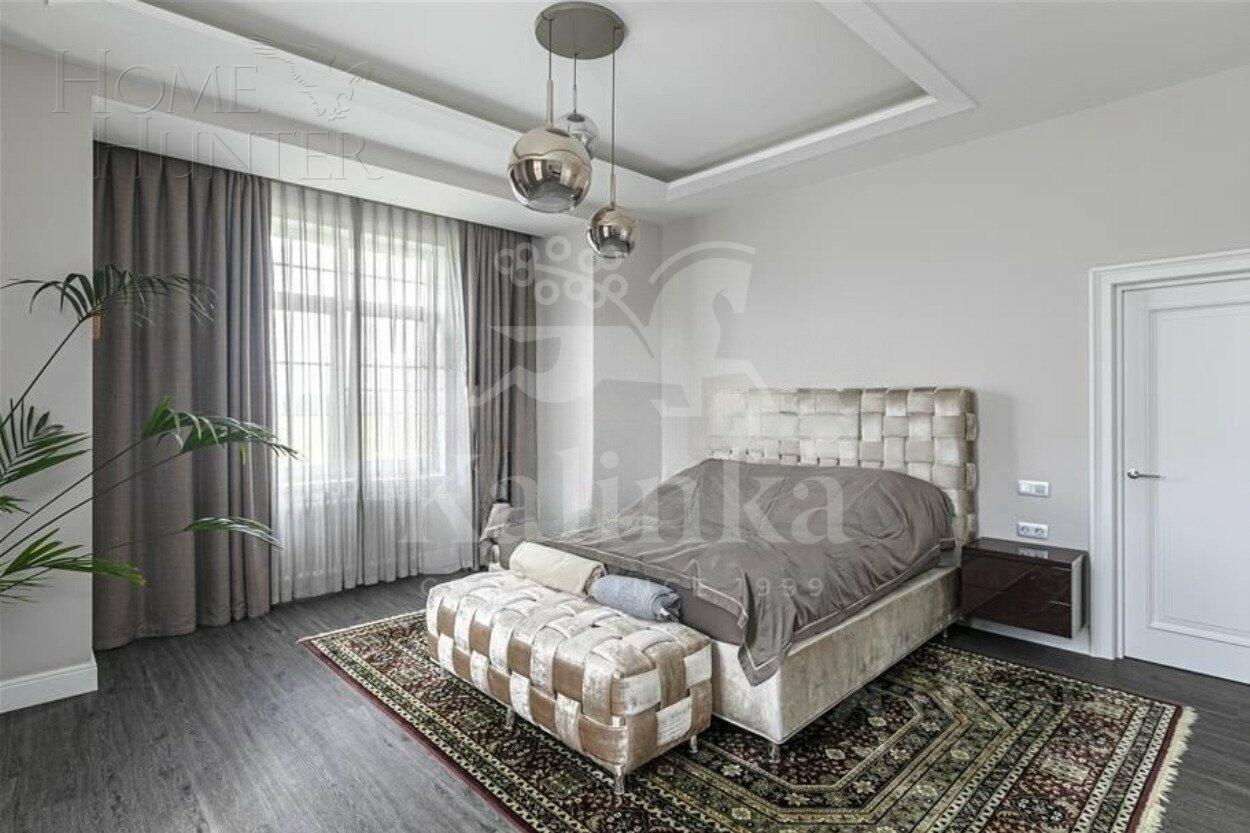 2-этажный таунхаус 420 м² с отделкой