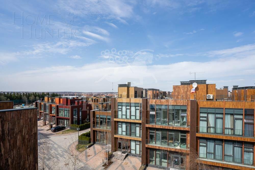 3-этажный таунхаус 240 м² без отделки