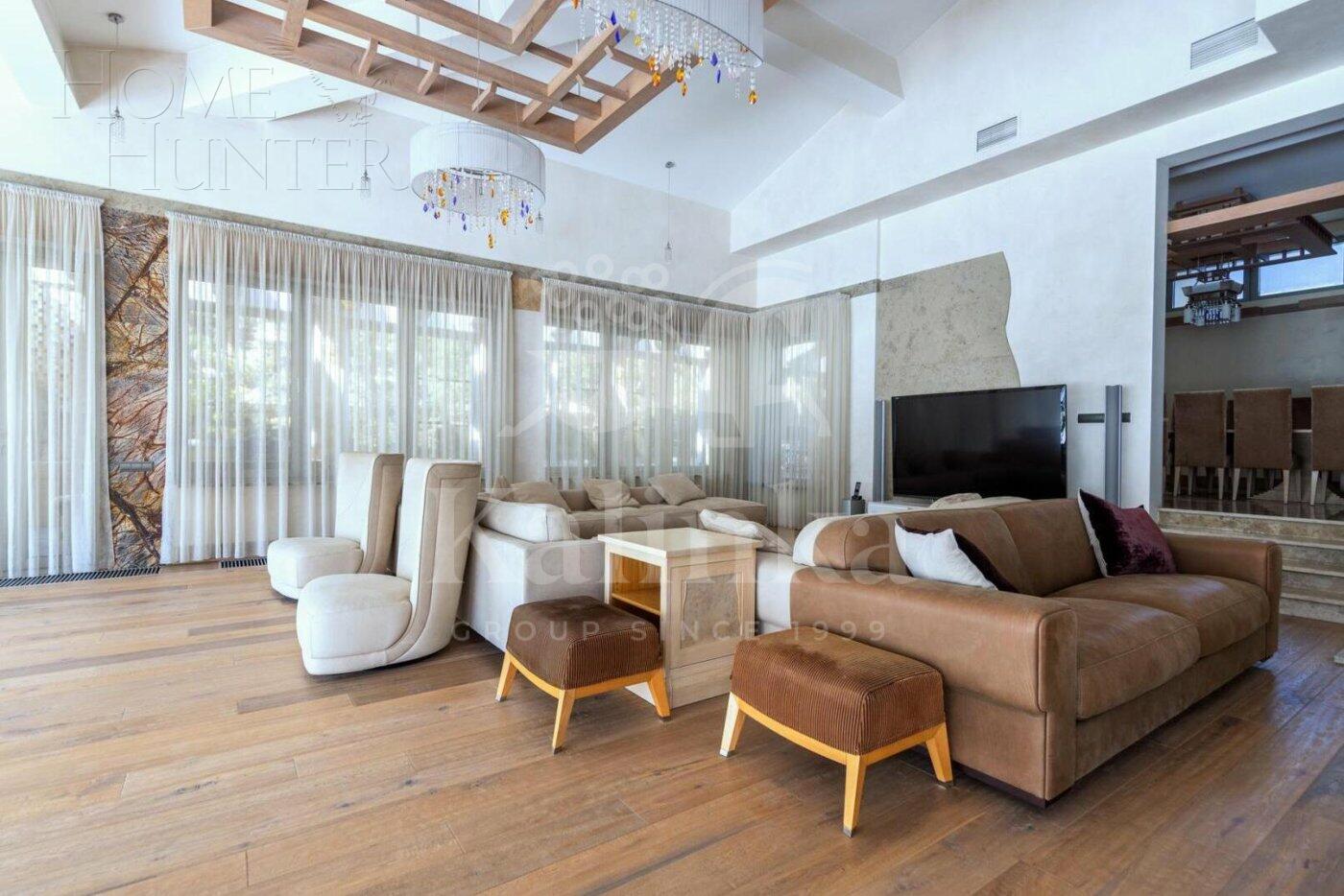 2-этажный коттедж 1 550 м² с отделкой