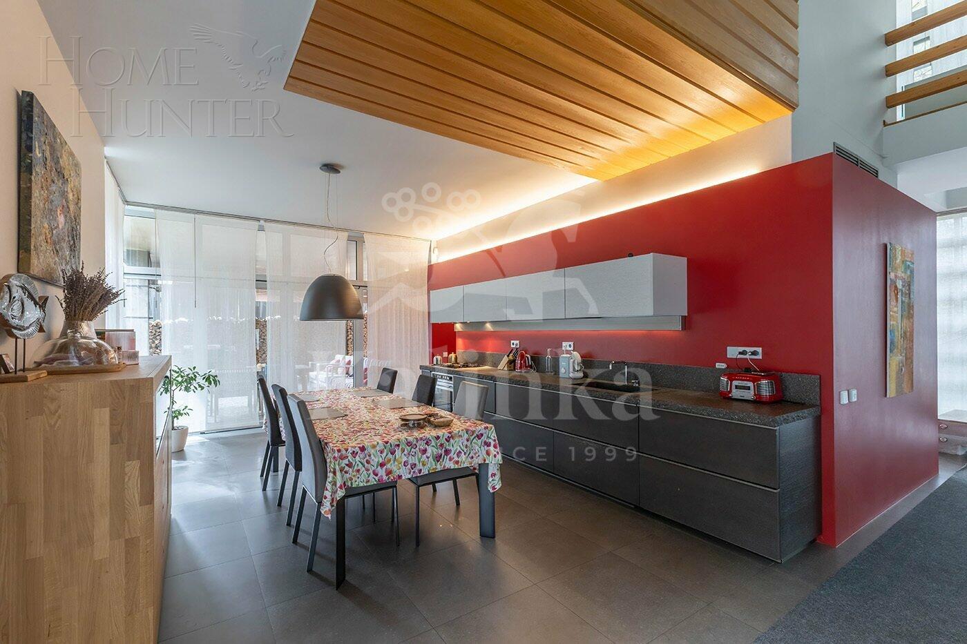 2-этажный коттедж 265.9 м² с отделкой