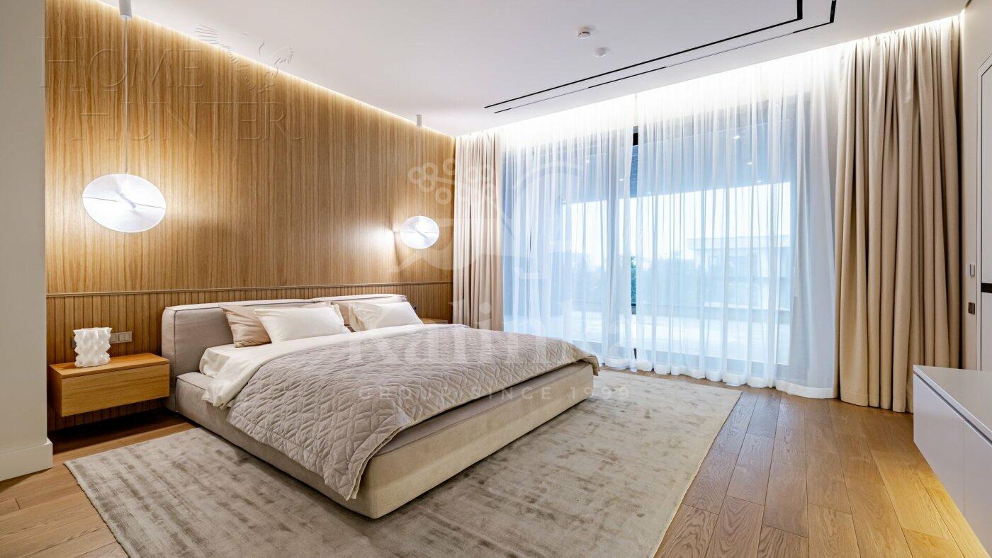 2-этажный коттедж 1 350 м² с отделкой