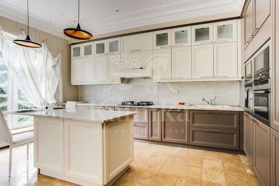 2-этажный коттедж 450 м² с отделкой