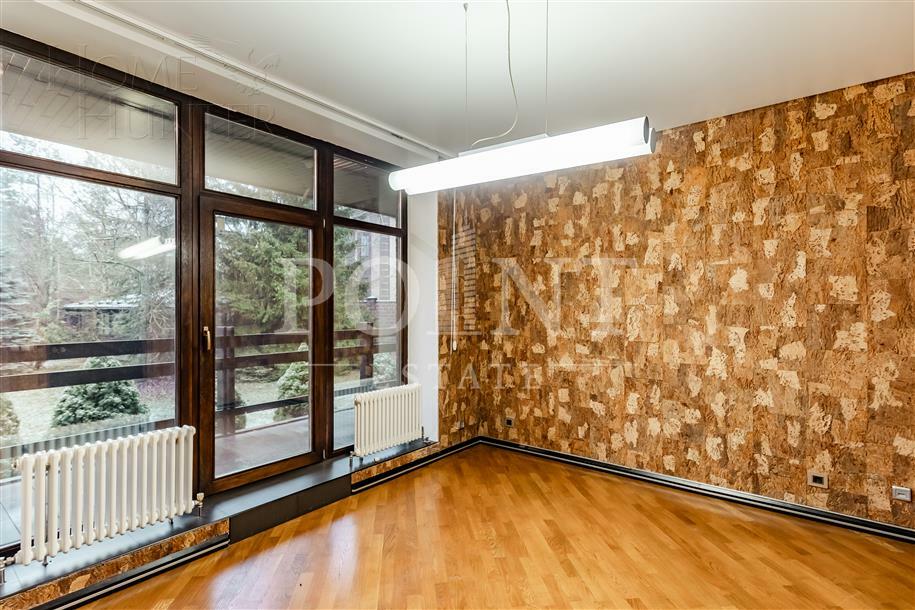 2-этажный коттедж 947 м² с отделкой