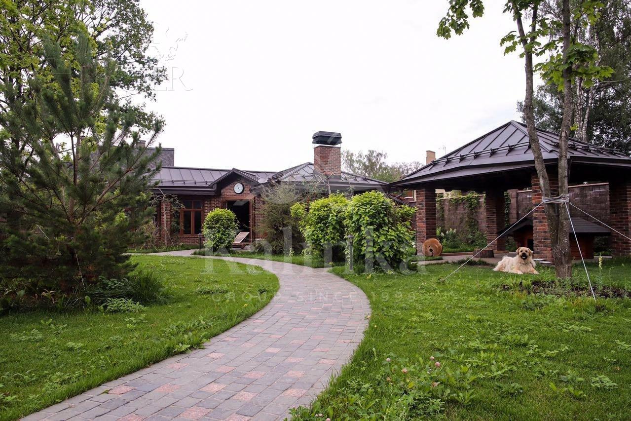 2-этажный коттедж 700 м² с отделкой