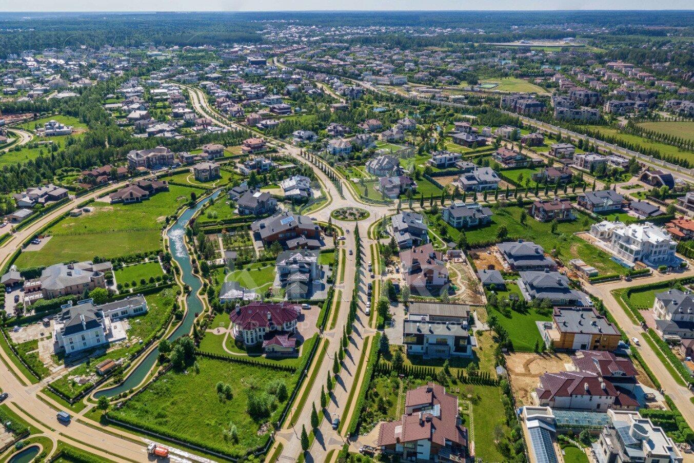 Участок 33.07 сот. в охраняемом поселке