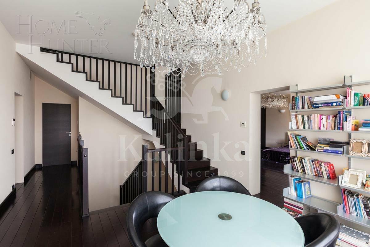 2-этажный коттедж 450 м² с отделкой