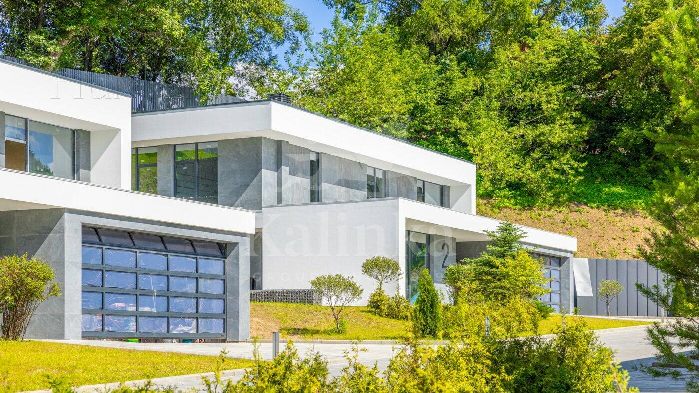 2-этажный коттедж 384 м² с отделкой