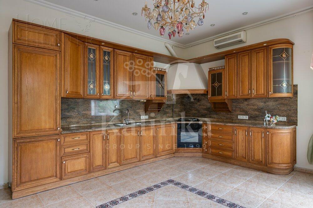 2-этажный коттедж 370 м² с отделкой