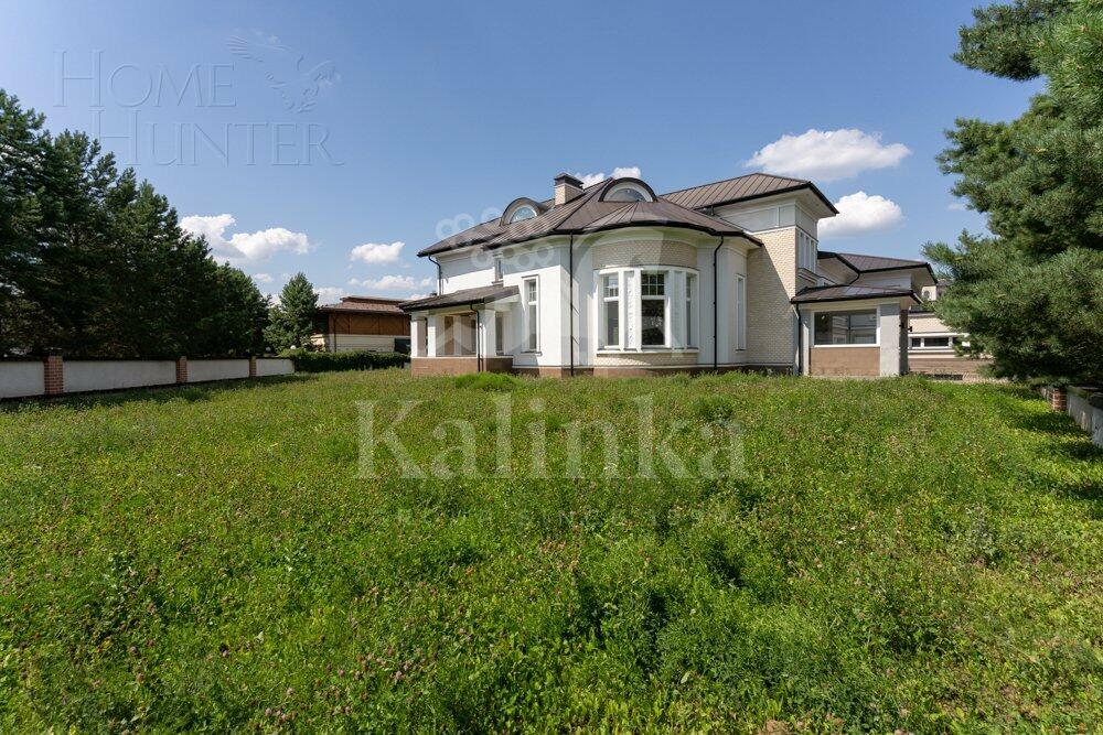 2-этажный коттедж 1 111 м² с отделкой