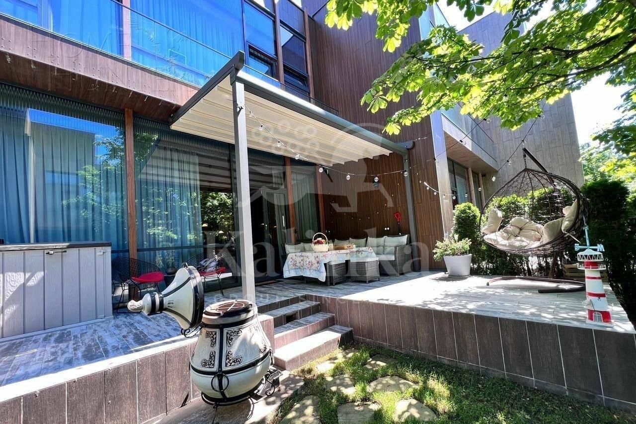 3-этажный таунхаус 169 м² с отделкой