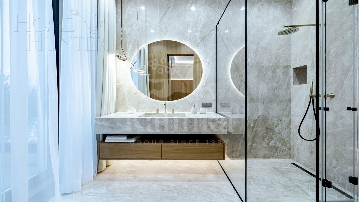 2-этажный коттедж 1 350 м² с отделкой