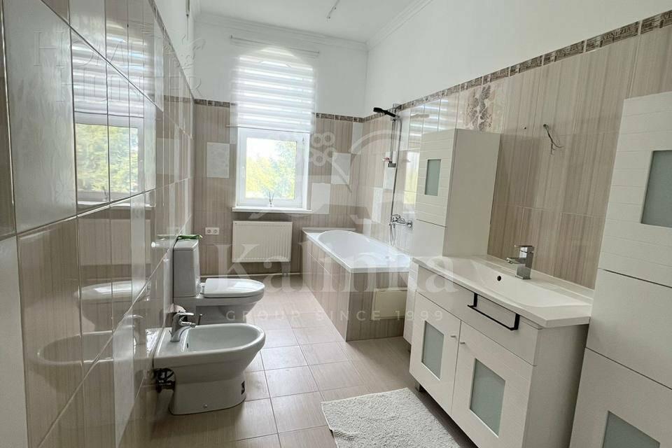 2-этажный коттедж 300 м² с отделкой