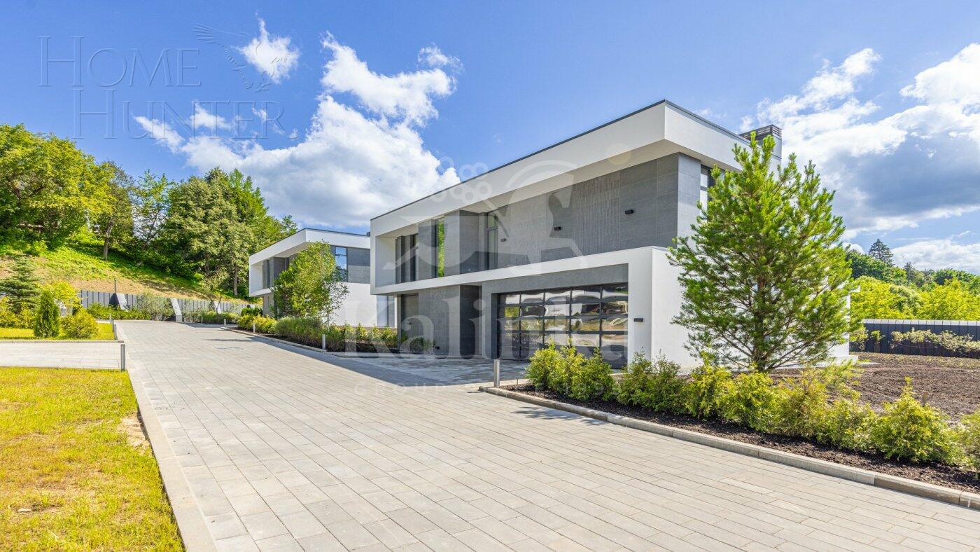 2-этажный коттедж 384 м² с отделкой