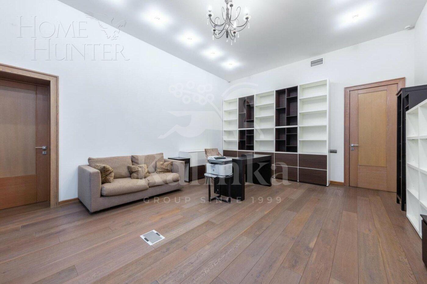 2-этажный коттедж 1 550 м² с отделкой
