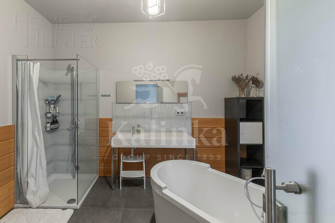 2-этажный коттедж 265.9 м² с отделкой