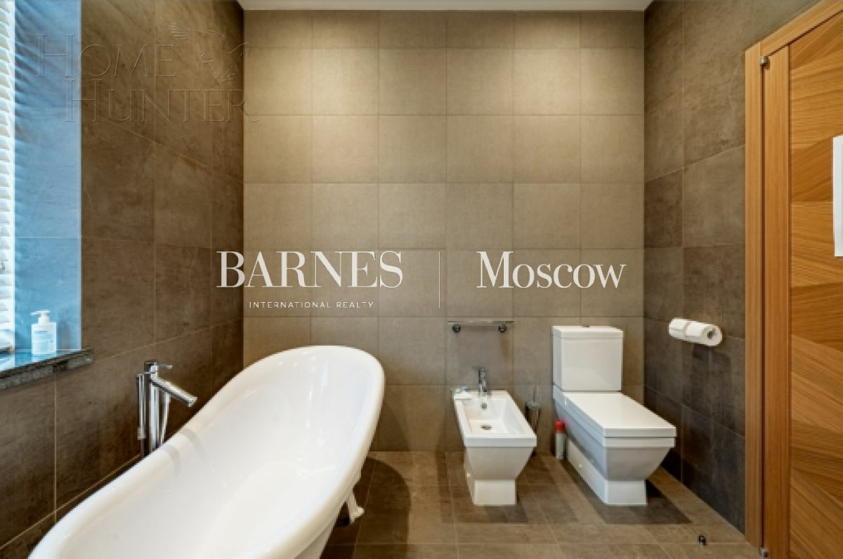 2-этажный коттедж 640 м² с отделкой