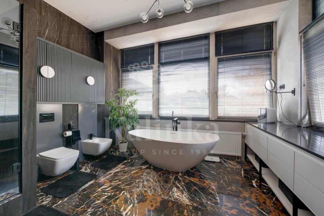 2-этажный коттедж 810 м² с отделкой