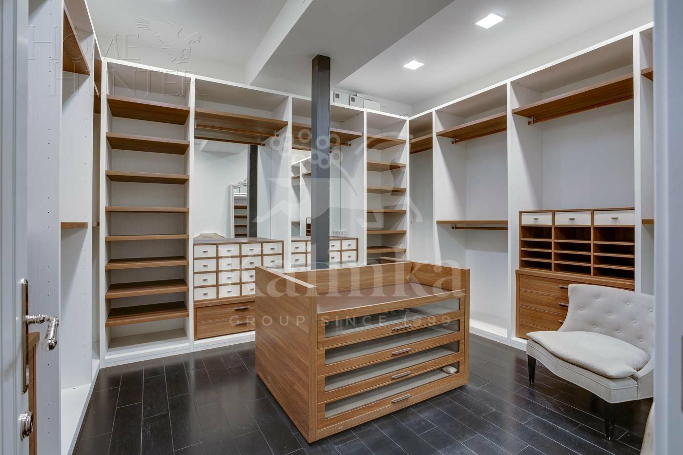 2-этажный коттедж 580 м² с отделкой