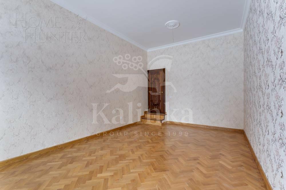 2-этажный коттедж 693.5 м² с отделкой