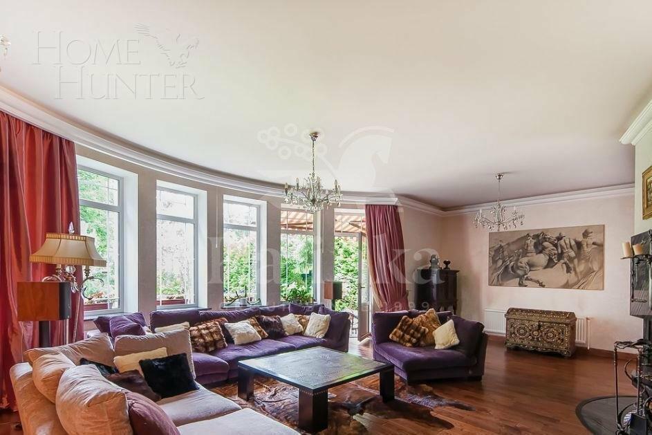 3-этажный коттедж 400 м² с отделкой