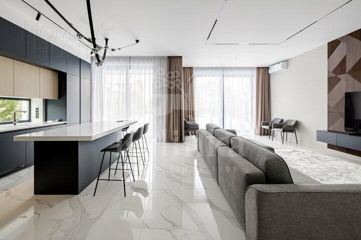 2-этажный коттедж 320 м² с отделкой